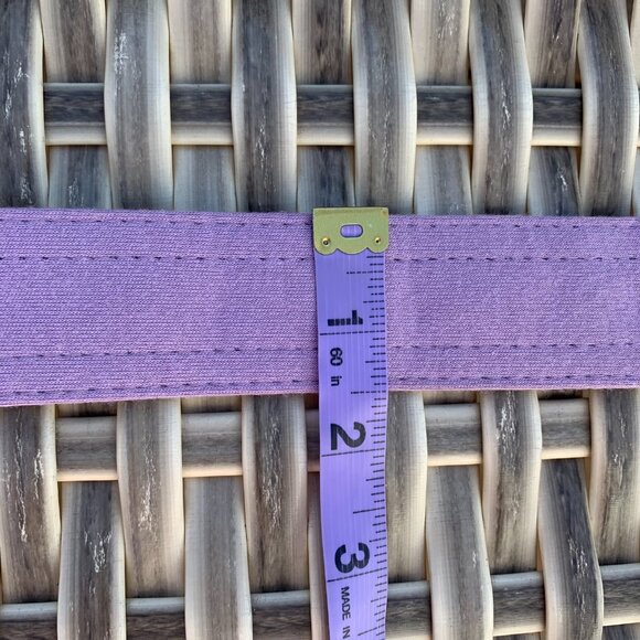 Vintage 80s 90s Lavender Purple Fabric Gold Toned Buckle Retro Waist Belt - Picture 11 of 13